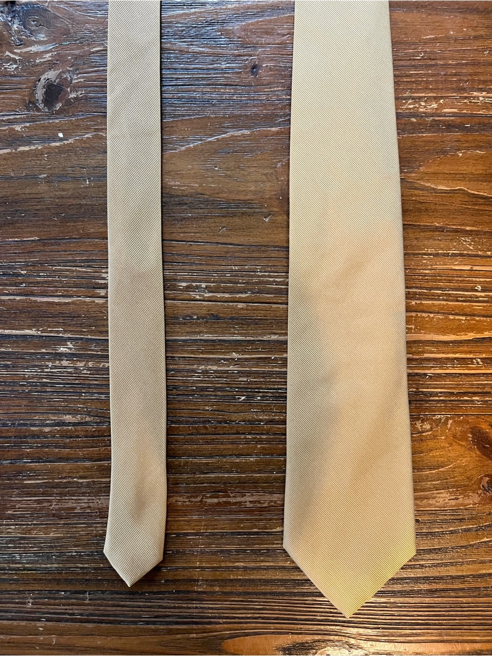 Jos. A. Bank Men's Solid Mustard/Gold Necktie - Long